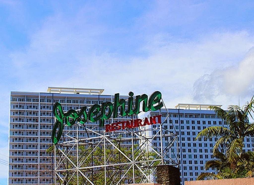 Blowing In The Wind - Lake View Apartments Tagaytay City Δωμάτιο φωτογραφία